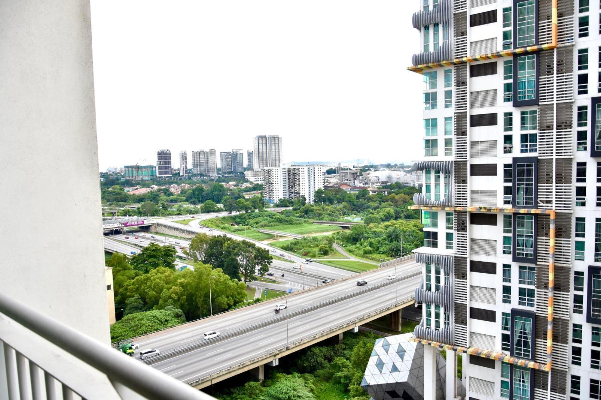 Homestay At Menara U Shah Alam Exterior photo